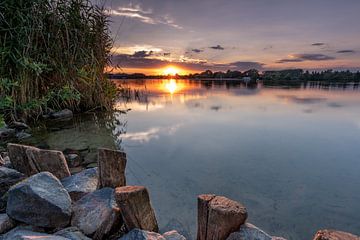 Sonnenuntergang am Allersee in Wolfsburg von Christian Klös