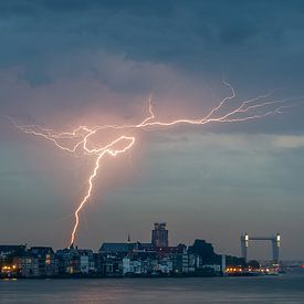Un bel éclair à Dordrecht sur Patrick Blom