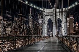 Brooklyn Bridge in het donker van Karsten Rahn