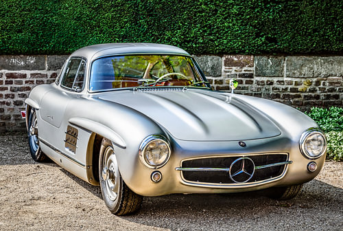 Mercedes-Benz 300 SL Gullwing classic sports car