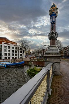 Die Blauwbrug in Amsterdam von Peter Bartelings