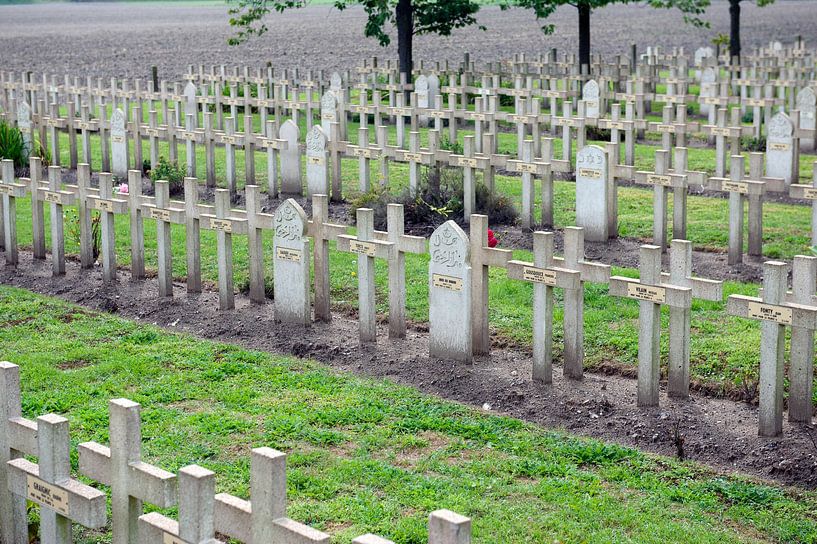 Oorlogsbegraafplaats Zuydcoote van Richard Wareham