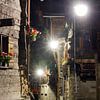 De straten van Grimentz in de nacht van Dennis van de Water