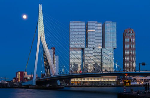 De Rotterdam in the blue hour