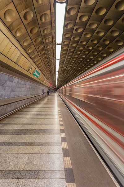 Malostranská metrostation in Praag, Tsjechië - 1 van Tux Photography