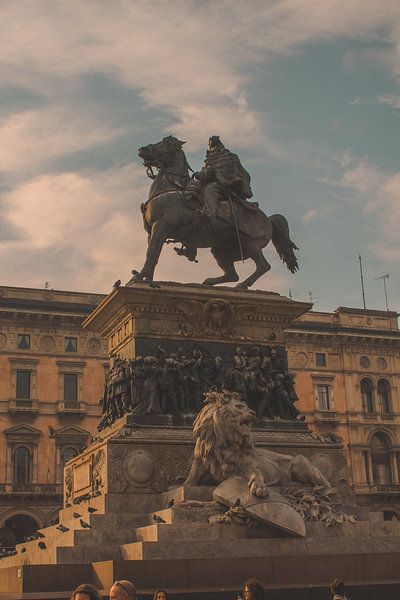 Milan by Hello Pompoyo