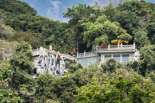 De boeddhistische tempel Linh Ung