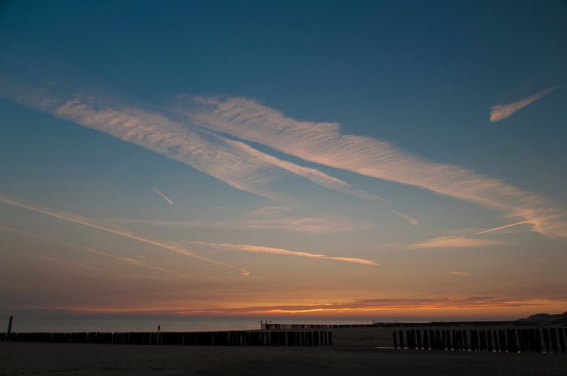 Lonely on the beach of Zoutelande by Edwin Harpe
