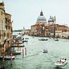 Zicht op Venetië vanaf de rialtobrug | reisfotografie in Italië van Willie Kers