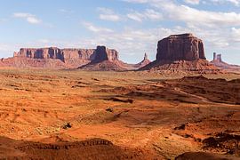 Monument Valley by PhotoCluster