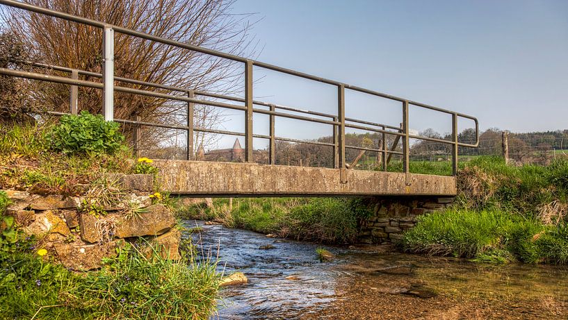 Bruggetje over de Selzerbeek  bij Mamelis van John Kreukniet