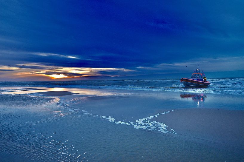 North Sea lifeboat by Peter van Rijn