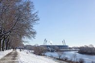 Verschneiter Osterdeich mit Weserstadion von Torsten Krüger Miniaturansicht