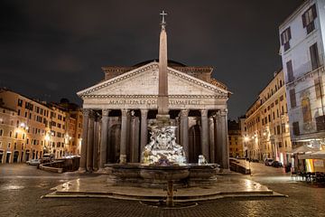 Rome - the Pantheon by night by t.ART
