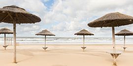 parasols sur Arjan van Duijvenboden