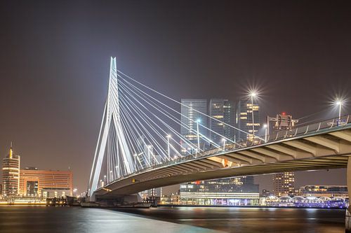 Erasmusbrug 13 sur John Ouwens