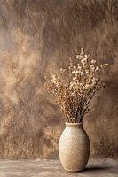 Fleurs séchées dans un vase en céramique