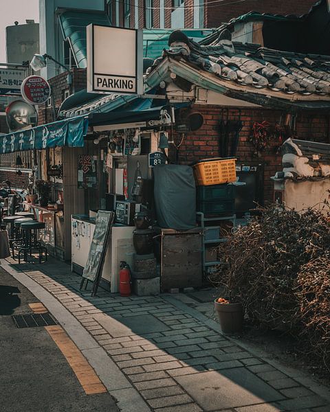 Seoul by Hello Pompoyo