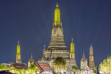 le temple de l'Aurore, Wat Arun sur Walter G. Allgöwer