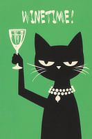 Un chat élégant savoure un vin bien mérité