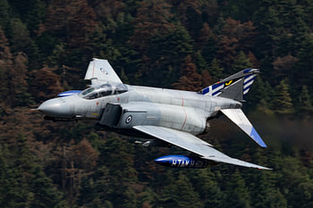 Laagvliegende Griekse F-4 Phantom
