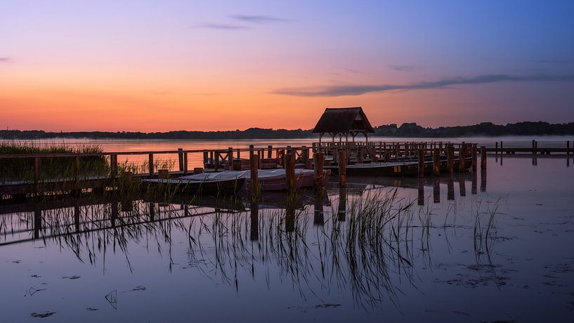 Het meer van Hemmelsdorf op blauw uur van Steffen Henze