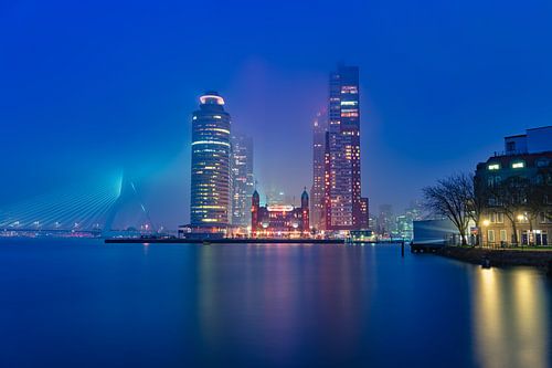 Rotterdam skyscraper fog