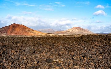Martian landscape by Stijn Cleynhens