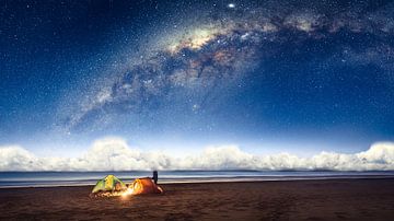 Camping under the galaxy by Martijn Kort