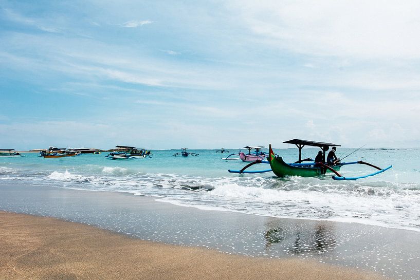 Traditional fishing boats in Bali, Indonesia by Suzanne Spijkers