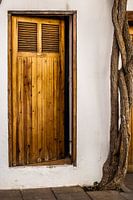 Porte caractéristique dans la ville d'Ibiza