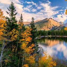 Longs Peak im Rocky Mountain National Park im Herbst von Daniel Forster