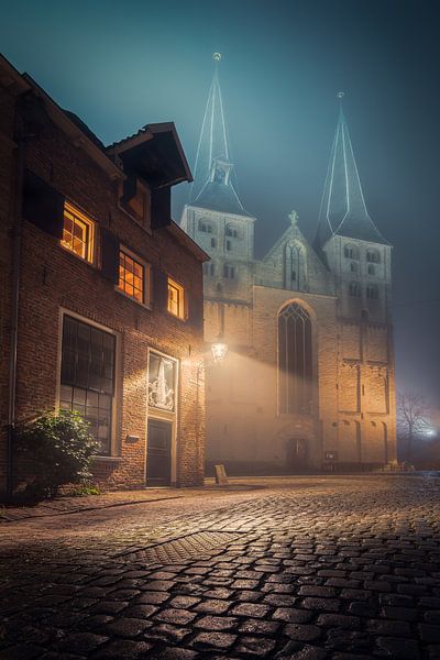 Bergkerk van Deventer in de avond #2 van Edwin Mooijaart
