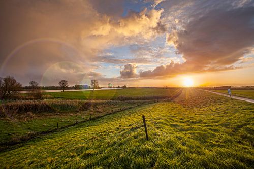 Sunrise over the river Maas near Den Bosch, the Netherlands