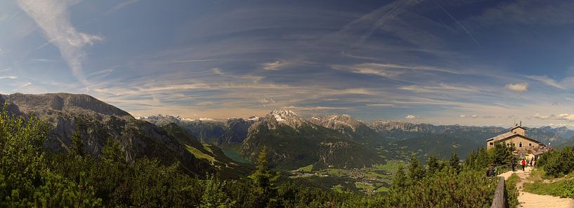 Panoramic view of the Königssee with the Kehlsteinhaus - Berchtesgaden by Hans van Oort