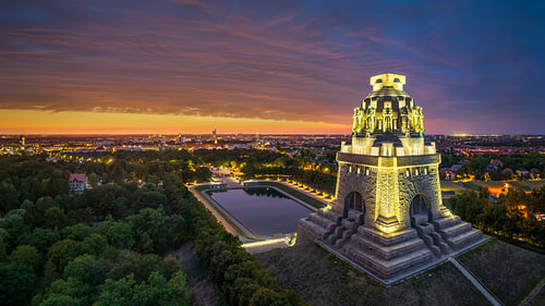 Völkerschlachtdenkmal in Leipzig, Deutschland bei Nacht