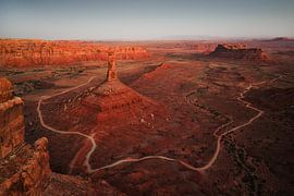 The Gods in the twilight zone II by Martin Podt