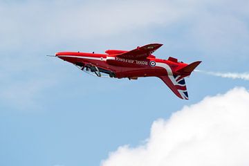 Inverted flying by a Red Arrows' solo von Wim Stolwerk