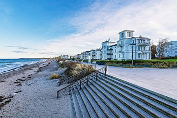 Blick auf den Strand und die Promenade von Heiligendamm