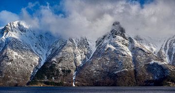 Hjørundfjord, Sunnmøre Alps, Møre og Romsdal, Norway van qtx