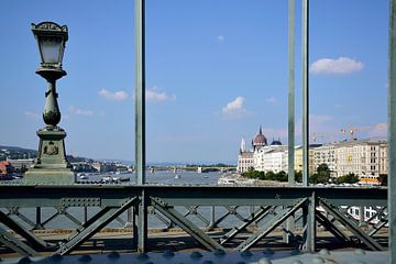 De Donau oversteken van Frank's Awesome Travels