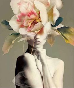 Surreale Blumenpracht und weibliche Figur