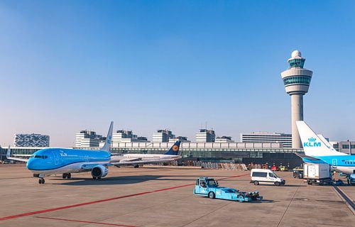 KLM vliegtuigen op vliegveld Schiphol van Sjoerd van der Wal Fotografie