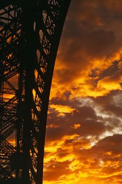 Zonsondergang achter de brug van Poster Art Shop