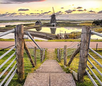 Molen en zonsondergang op Texel / Windmill and sunset on Texel