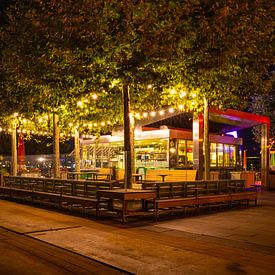 A cafe in the evening of Rotterdam by Petra Brouwer