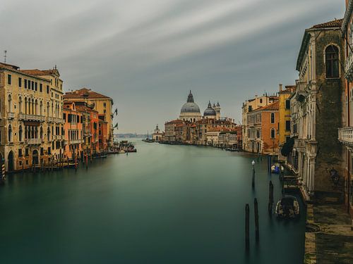 Panorama Canal Grande & Santa Maria della Salute von Teun Ruijters