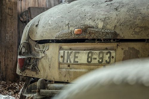 Lost Place - verlaten auto