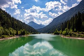 Stuwmeer in Tirol van Anne van Doorn