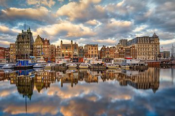 Damrak Amsterdam von Thea.Photo
